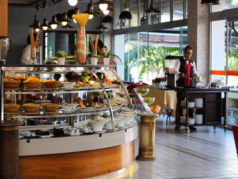 Yol Is Holiday Adana Eksteriør billede